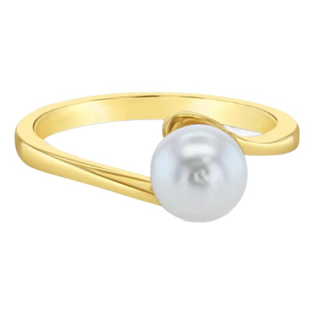 Solitaire Cultured Pearl 14k Yellow Ring, Size 8.5 For Sale