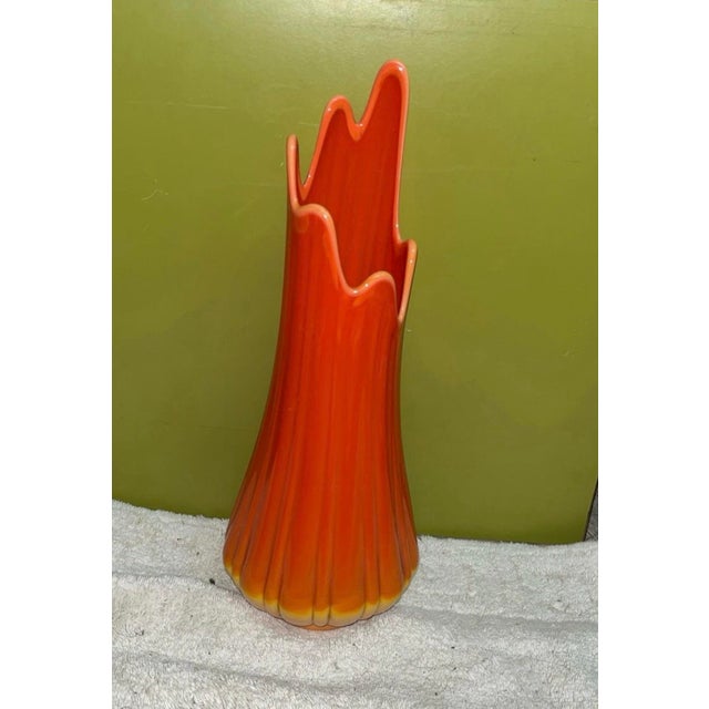 1960s Le Smith Bittersweet Swung Vase For Sale - Image 11 of 12