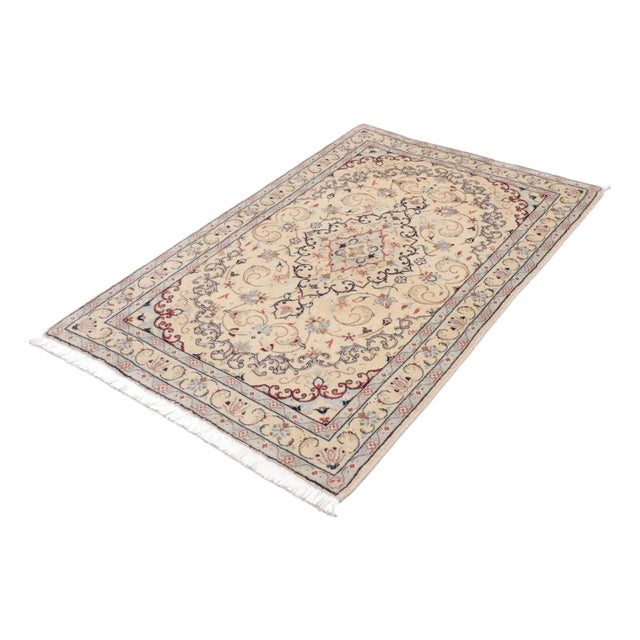 Kashan Rug in Hand-Knotted Virgin Wool For Sale