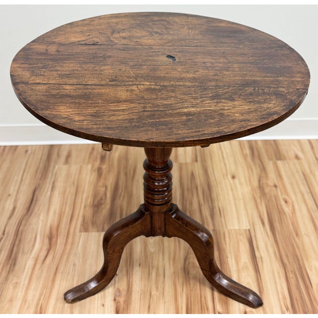 Early 20th Century Antique Late 18th C Round English Walnut Tilt-Top Table For Sale - Image 5 of 15