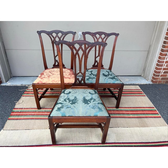 A Very Fine Set Of 3 Mahogany Gothic Chippendale Side Chairs, Philadelphia 1770s Add an impressive touch to your home...