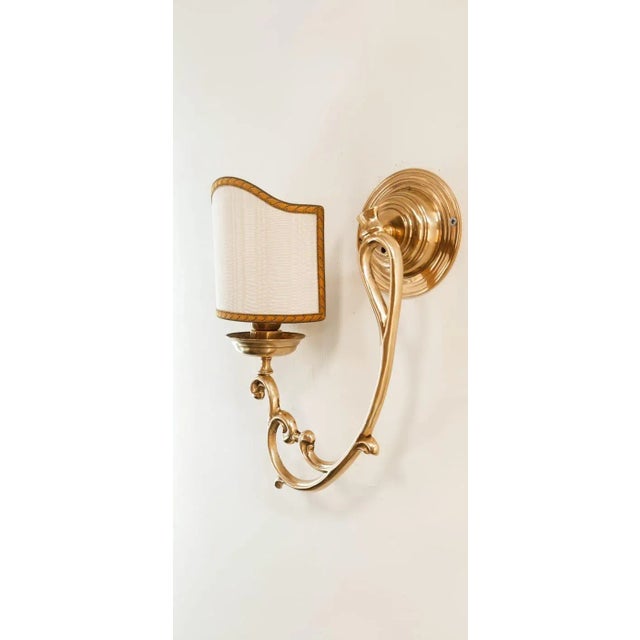 Beige Crushed Right Brass Wall Light with Fan For Sale - Image 8 of 10