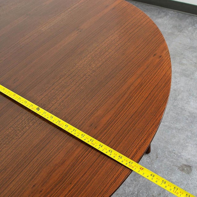 Mid Century Danish Modern Dining Table Brazilian Rosewood Round Vintage MCM For Sale - Image 9 of 10
