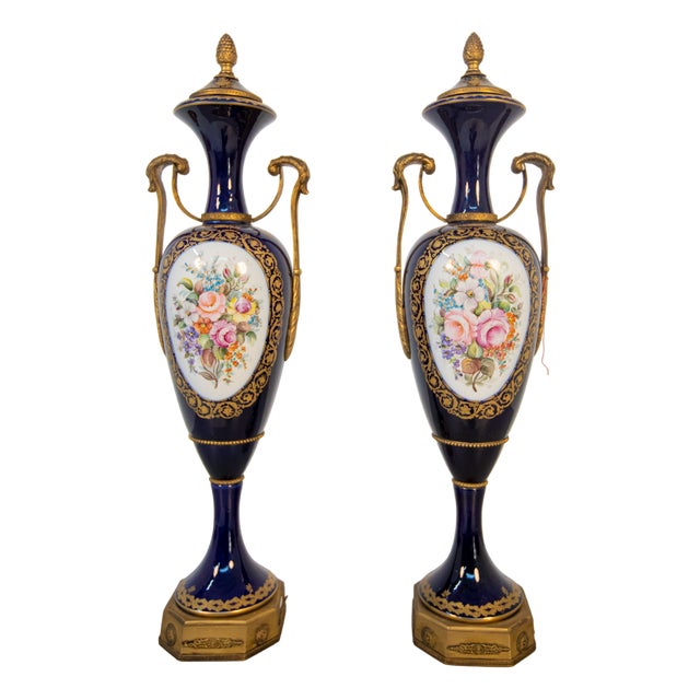 French Blue Ceramic Decorative Vases with Floral Motifs, 1890s, Set of 2 For Sale
