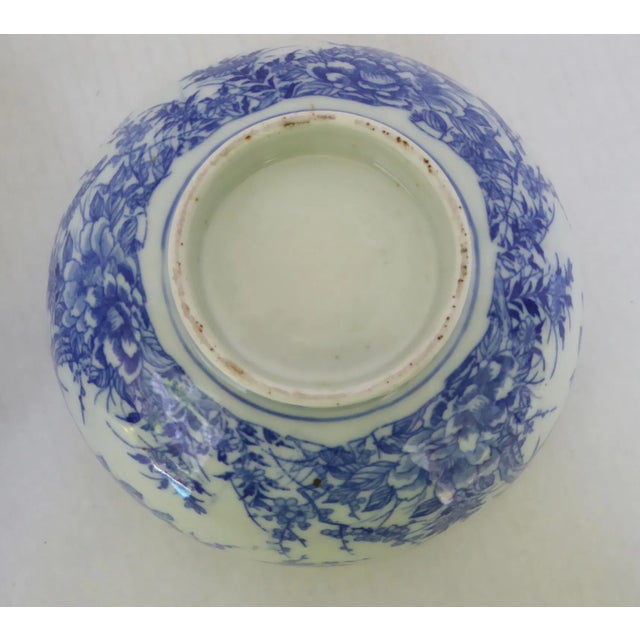 Pair of Japanese Porcelain Bowls With Transfer Design in Blue / White 1950s For Sale In Miami - Image 6 of 11