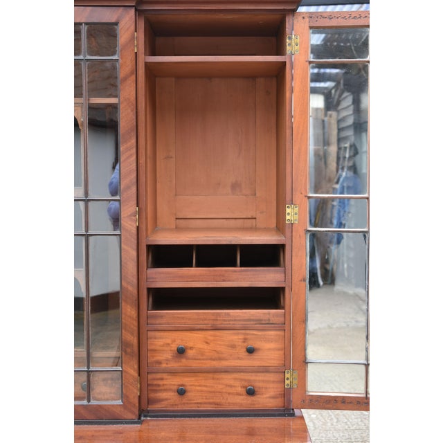 Antique George III Breakfront Bookcase in Mahogany For Sale - Image 13 of 18