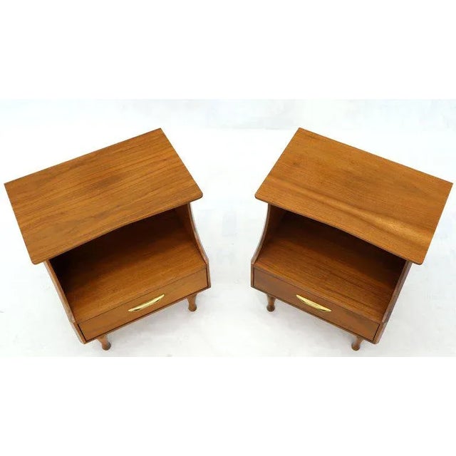 Mid-Century Modern Light Walnut One Drawer Step Nightstands - a Pair For Sale - Image 4 of 10