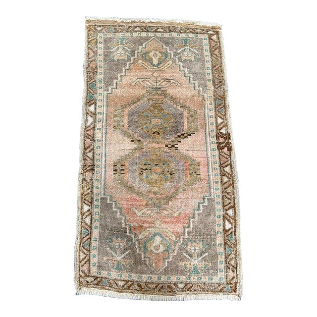 Turkish Yastik Rug 1'7" x 2'11" For Sale