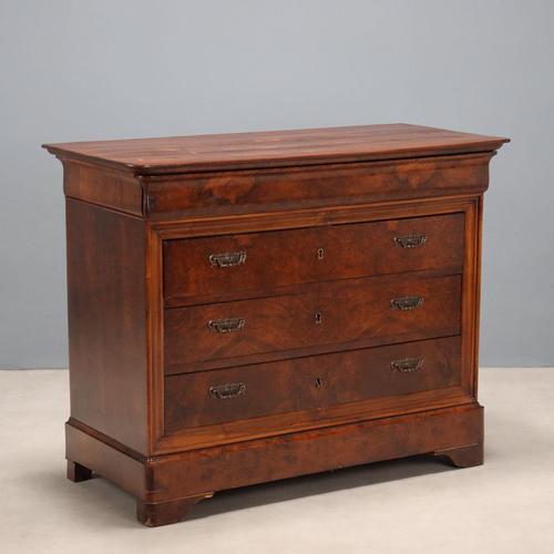Antique Charles X Chest of 4 Drawers in Walnut and Oak, 19th Century For Sale - Image 13 of 13