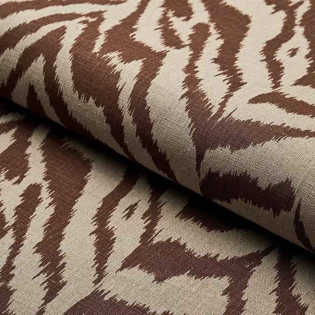 Schumacher Sample - Schumacher Quincy Hand Print Fabric in Safari For Sale - Image 4 of 5