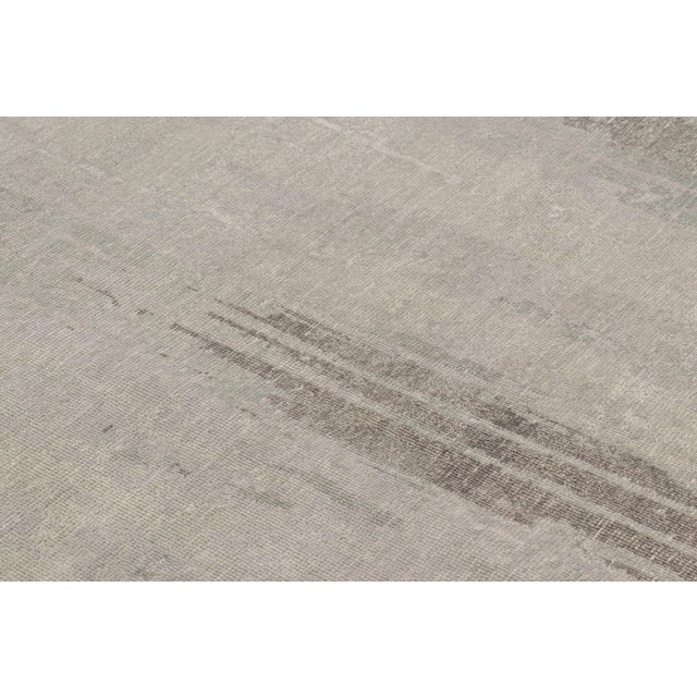 Contemporary Rug & Kilim’s Modern Distressed Rug in Gray With Abstract Minimalist Patterns For Sale - Image 3 of 8