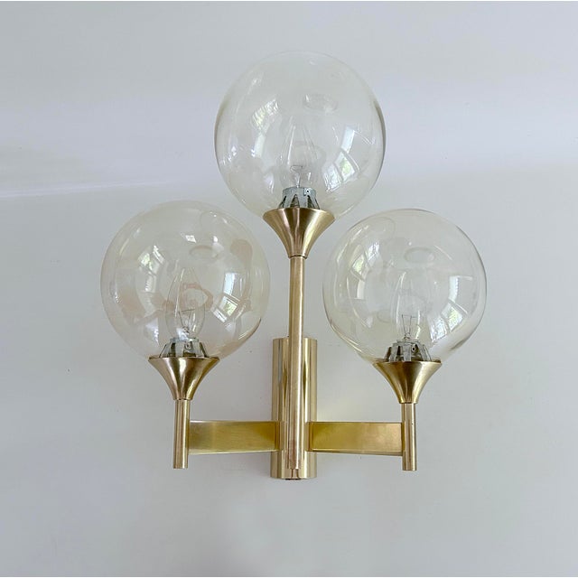 Mid-Century Modern Large Vintage Glass Sconce from Sciolari For Sale - Image 3 of 18
