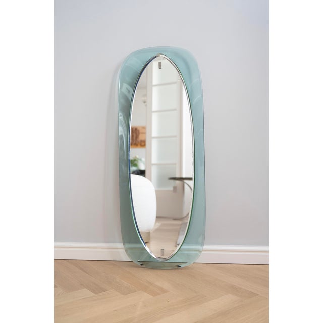 Fontana Arte Vintage Oval Beveled Glass Mirror from Fontana Arte, 1970s For Sale - Image 4 of 4