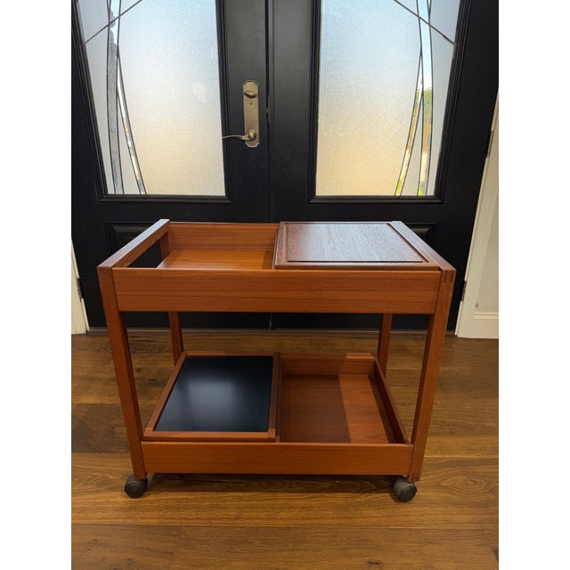 Wood 1960s Mid-Century Danish Teak Bar Cart / Serving Cart With Sliding Top & Pull-Out Tray For Sale - Image 7 of 10
