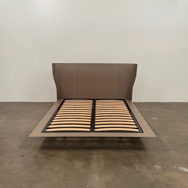 Contemporary B&b Italia Alys Queen Size Bed Tortora Leather For Sale - Image 3 of 10