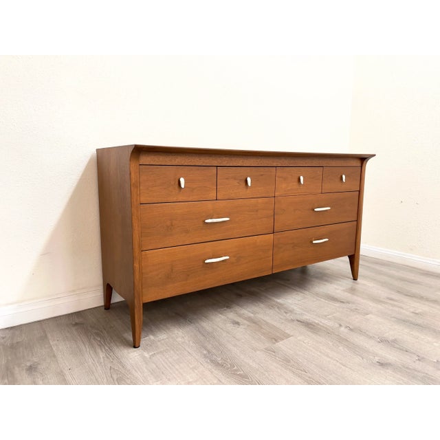 Mid Century Modern Walnut Dresser by Drexel For Sale - Image 10 of 13