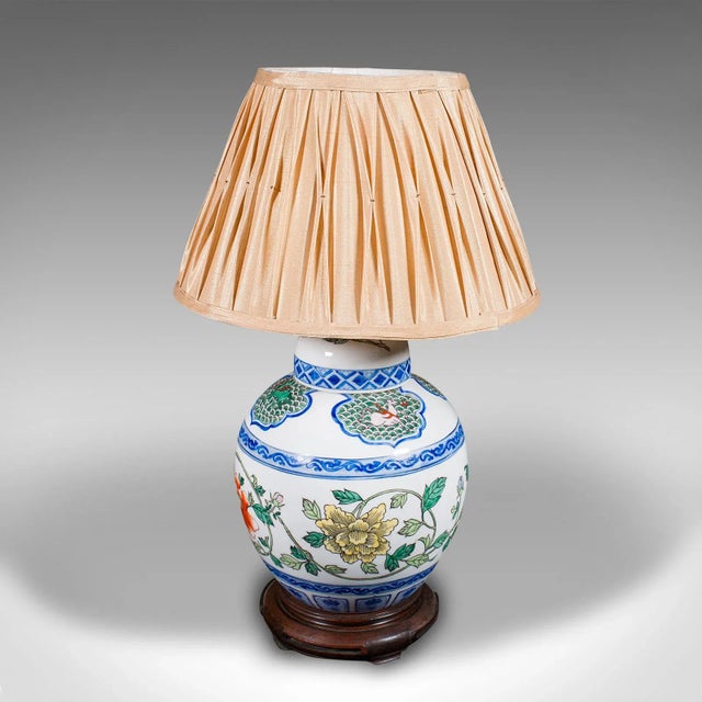 1950's Vintage Art Deco Chinese Ceramic Table Lamp For Sale - Image 4 of 11