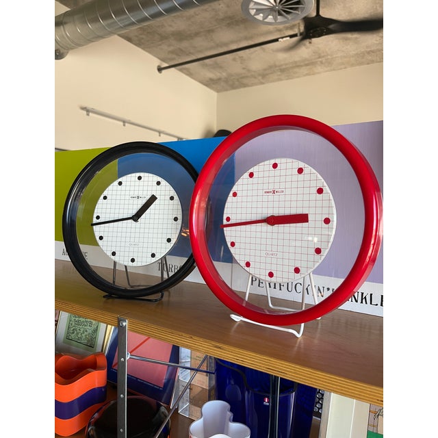 Vintage Howard Miller Black Memphis Era Postmodern Wall Clock Floating For Sale In Las Vegas - Image 6 of 11