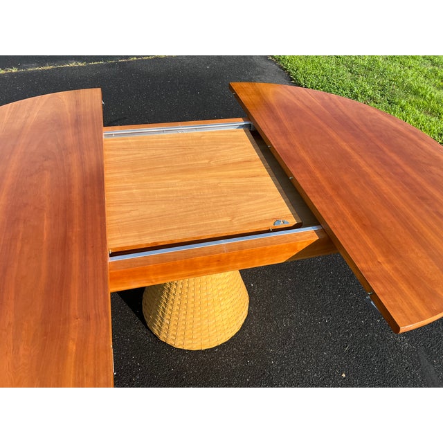 Brown 1980s Vintage Italian Modern Dining Table on Rattan Base With Leaf by Pierantonio Bonacina For Sale - Image 8 of 12