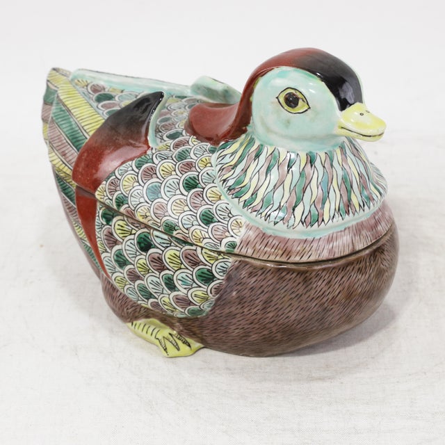 Vintage Chinese Famille Verte Porcelain Mandarin Duck Hand-Painted Covered Bowl For Sale - Image 10 of 13