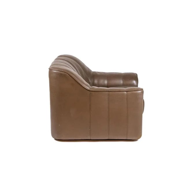 Set of Armchair and Ottoman in Leather, 1970s For Sale - Image 4 of 11