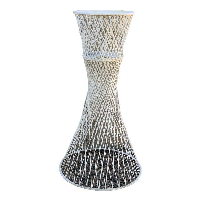 1970s Russell Woodard Fiberglass Pedestal Plant Stand For Sale