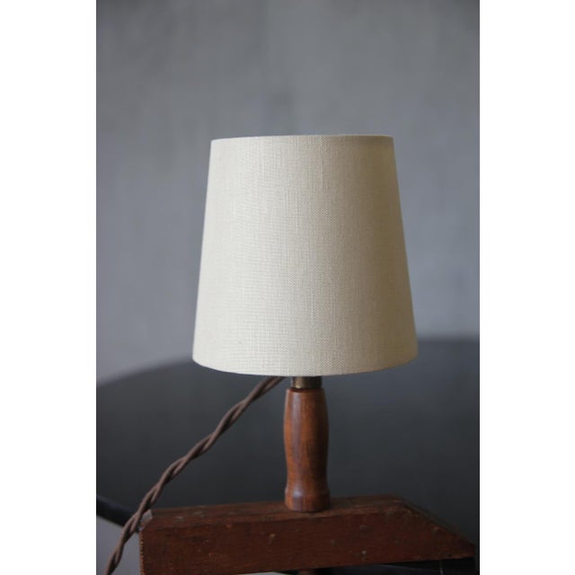 Coffee Wooden Handscrew Clamp Lamp With Shade by Understated Design Los Angeles For Sale - Image 8 of 13