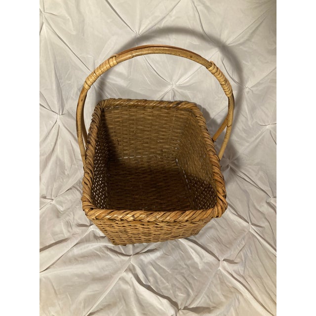 Americraft Vintage American Made Basket. Handwoven Large Natural Market Basket With a Classic Rectangular Shape and Arched Handles. Rustic and Elegant For Sale - Image 4 of 11