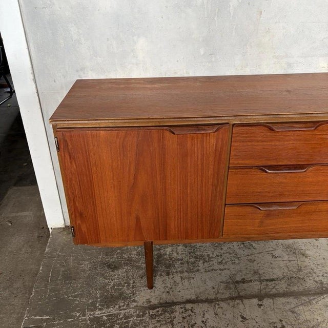 Modern Mid-Century Austinsuite Sideboard in Teak by Frank Guille, 1960s For Sale - Image 3 of 7