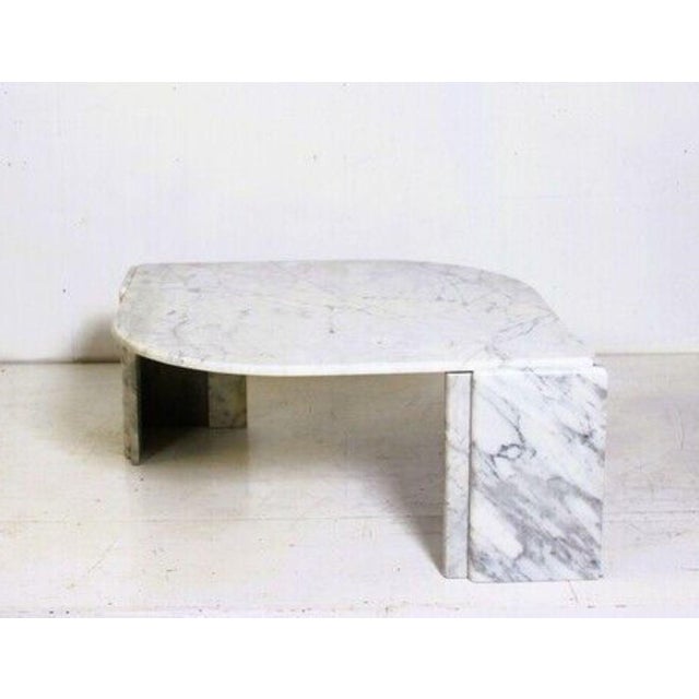 White Italian Carrara Marble Teardrop-Shaped Coffee Table from Ligne Roset, 1980s For Sale - Image 8 of 14