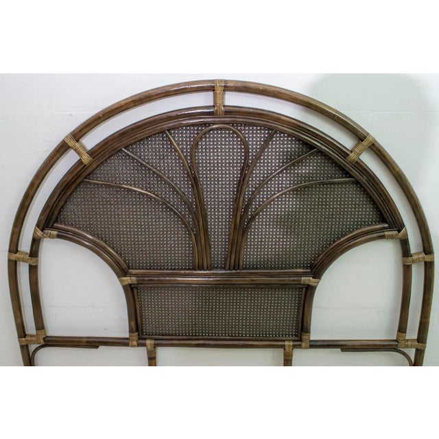 Bamboo headboard, Italian design from the 1970s. Dimensions: mattress 190 x 160 cm.