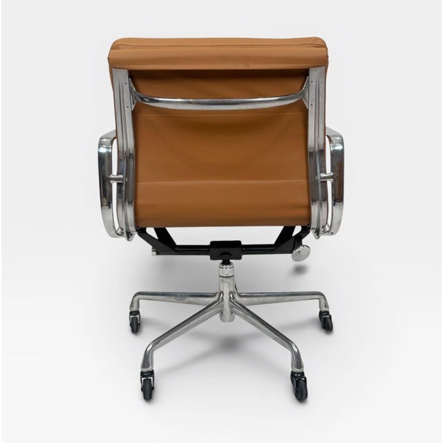 Early 21st Century Herman Miller Eames Aluminum Group Soft Pad Management Chair - Caramel Brown Leather For Sale - Image 5 of 11