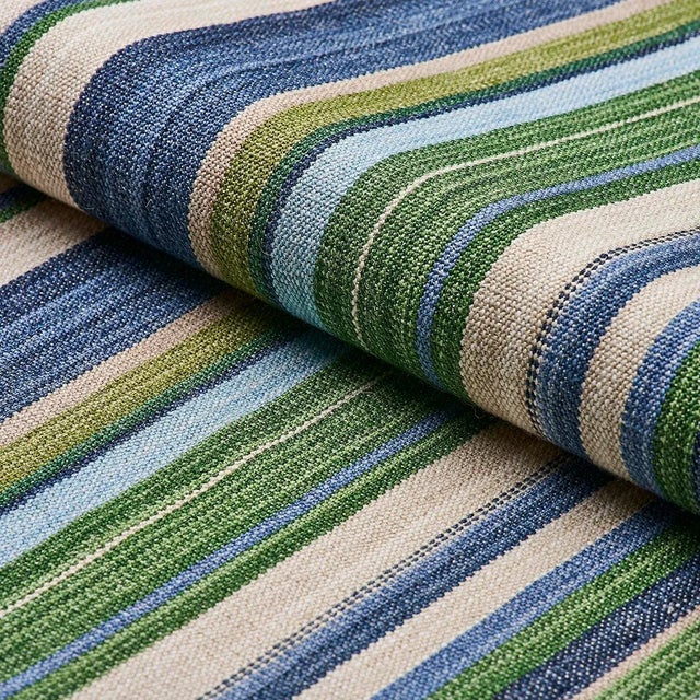 Schumacher Sample - Schumacher Nevado Fabric in Verde For Sale - Image 4 of 6