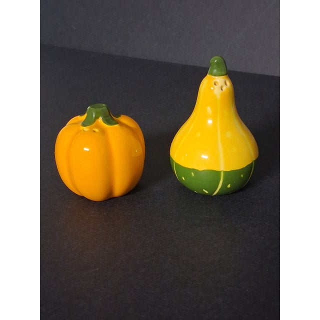 Farmhouse Vintage 1980s "Shades of Autumn" Ceramic Gourd & Pumpkin Salt & Pepper Shakers - A Pair For Sale - Image 3 of 10