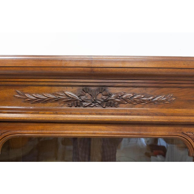French Louis XVI Oak and Walnut Three Doors Vitrine Bookcase, 1900 For Sale - Image 9 of 18