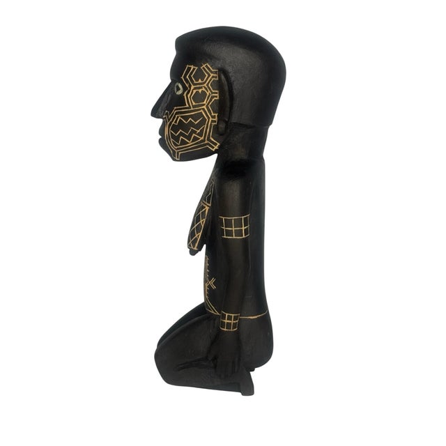 This standing figure belongs to the Hampatong tradition of the Dayak peoples of Borneo (Kalimantan), Indonesia. Hampatong...