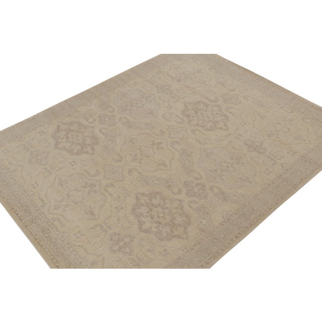 This 8x10 rug is a grand new addition to the Homage Collection by Rug & Kilim. Hand-knotted in wool, its design recaptures...