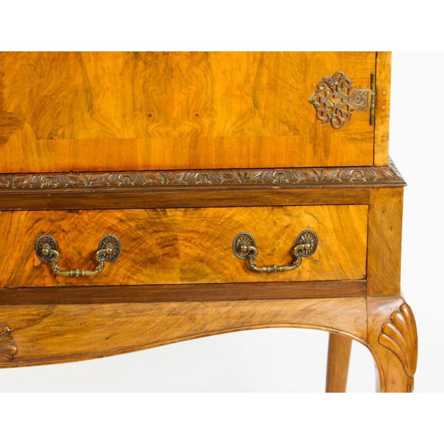 Brown Early 20th Century Queen Anne Burr Walnut Cocktail Cabinet For Sale - Image 8 of 18