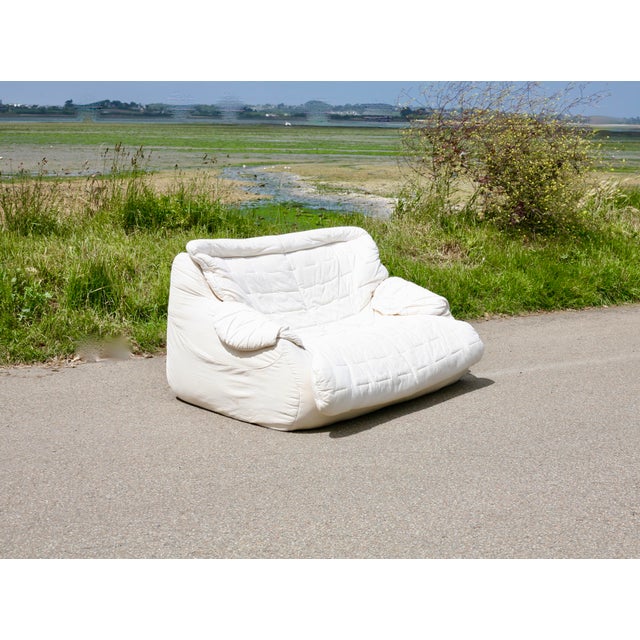 Vintage Sofa in Foam and White Fabric, 1970s For Sale - Image 10 of 14