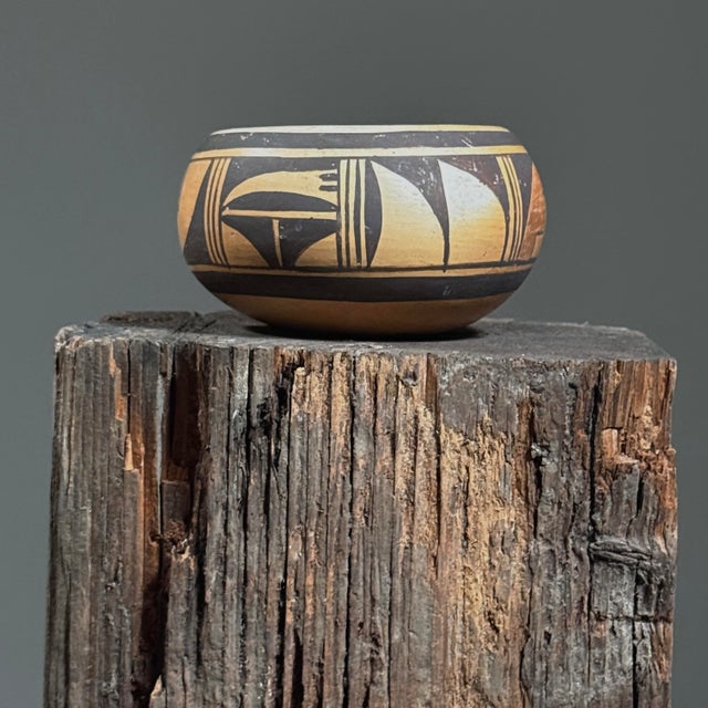 Vintage Nellie Nampeyo Polychrome Bowl, Signed. Hand built clay bowl with polychrome exterior. Signed on the bottom. In...