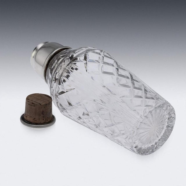 20th Century English Silver & Cut Glass Cocktail Shaker from Mappin & Webb, 1949 For Sale - Image 6 of 16