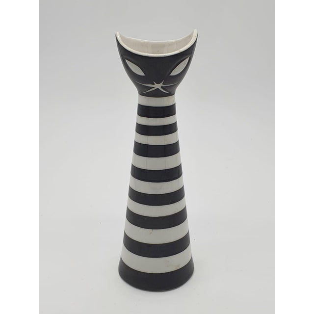 Iconic hand-painted porcelain figure by the famous Hungarian artist Janos Torok for the Zsolnay manufacture Without damage...