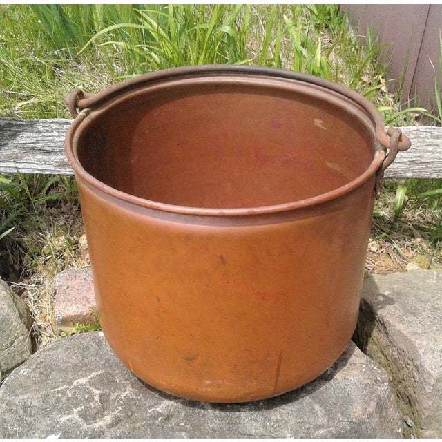 American Antique Primitive Copper Kettle or Bucket W Steel Bail Handle For Sale - Image 3 of 12