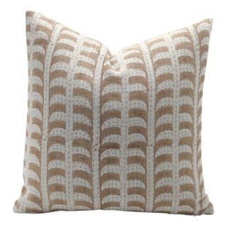 Hand Block Printed Thick Linen Designer Pillow Cover 24x24 Inch- Garud For Sale