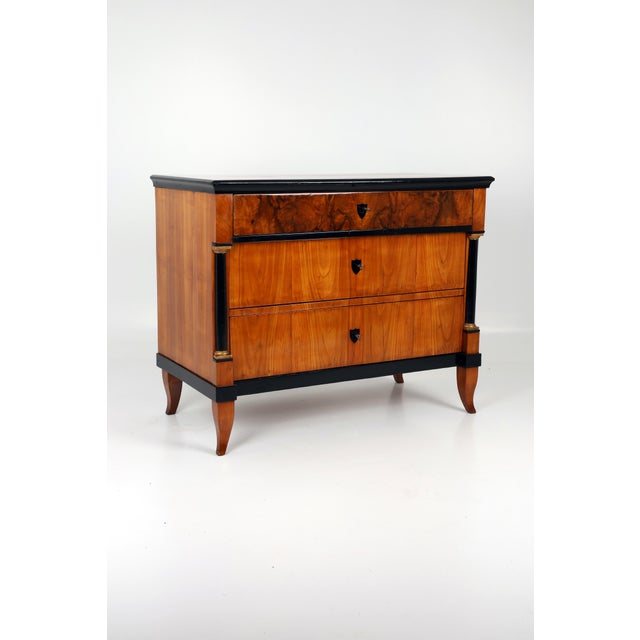 Biedermeier Chest of Drawers in Cherry Wood, 1820 For Sale - Image 6 of 18