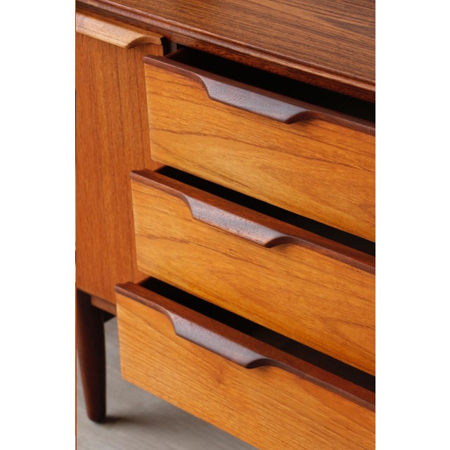 Vintage Scandinavian Teak Sideboard from Austinsuite, 1960s For Sale - Image 16 of 18