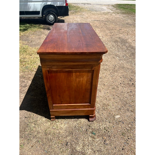 Louis Philippe French 19th Century Louis Philippe Chestnut Commode / Chest of Drawers For Sale - Image 4 of 12