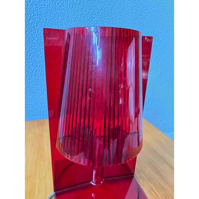 Table Lamp in Red Transparent Polycarbonate by Ferruccio Laviani for Kartell, 2003 For Sale - Image 13 of 16
