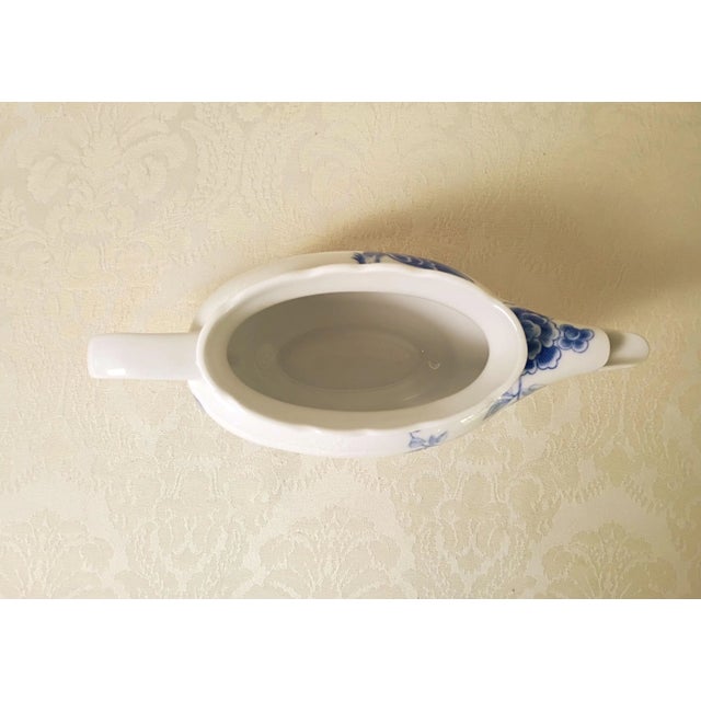 Blue Vista Alegre Blue Bird Blue and White / Sauceboat Crown Model Porcelain Gravy Tureen - New For Sale - Image 8 of 11