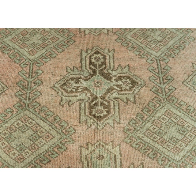 Turkish Vintage Rug 6'10" x 9'4" #20698 For Sale - Image 4 of 8